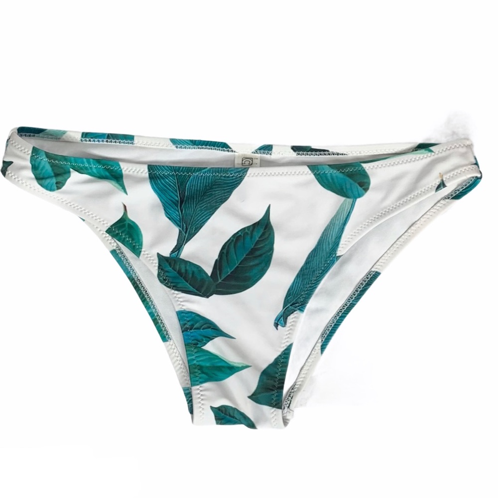 ✅SOLD-Cupshe | Bikini Bottoms x2 Bundle - Picture 5 of 8